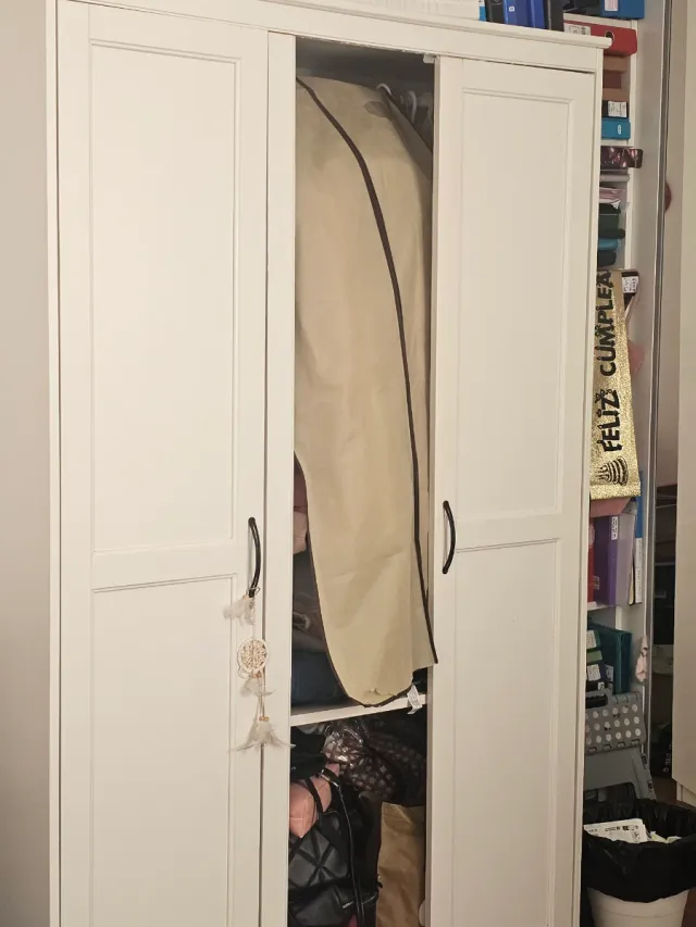 Muebles varios negociables