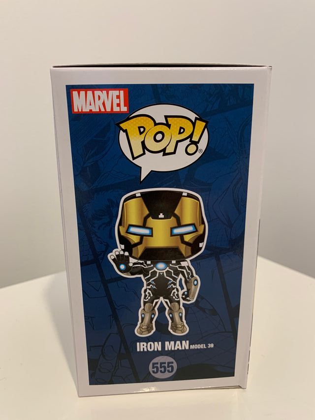 Funko Pop 555 Iron Man Modelo 39 Glow Dark
