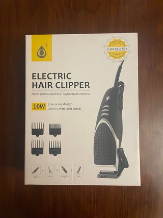 Máquina Cortapelo Negra y Plateada