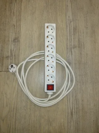 Regleta 6 Enchufes con Interruptor. 3 Metros.