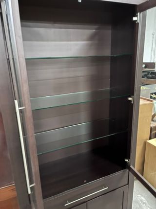 Vitrina madera con puertas de cristal SEGUNDA MANO