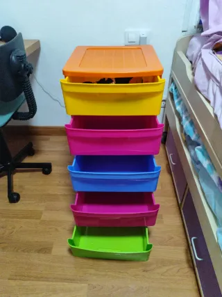 Cajonera modular de plástico multicolor