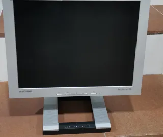 Monitor Samsung SyncMaster 152s Plata