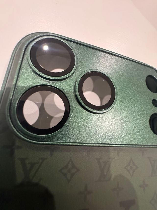 Cover iPhone 17 Pro Louis Vuitton