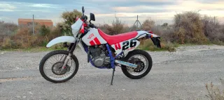 Suzuki DR 650 SE
