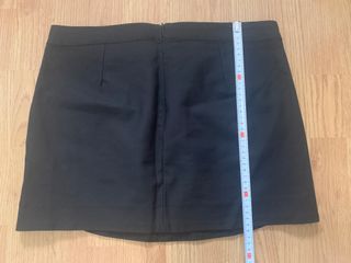 Falda Stradivarius negra mujer