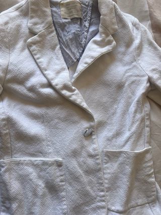 Americana niña o mujer blanca