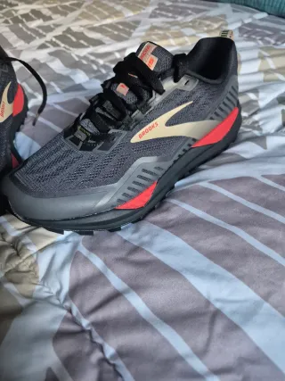 Zapatillas Brooks Cascadia GTX 15