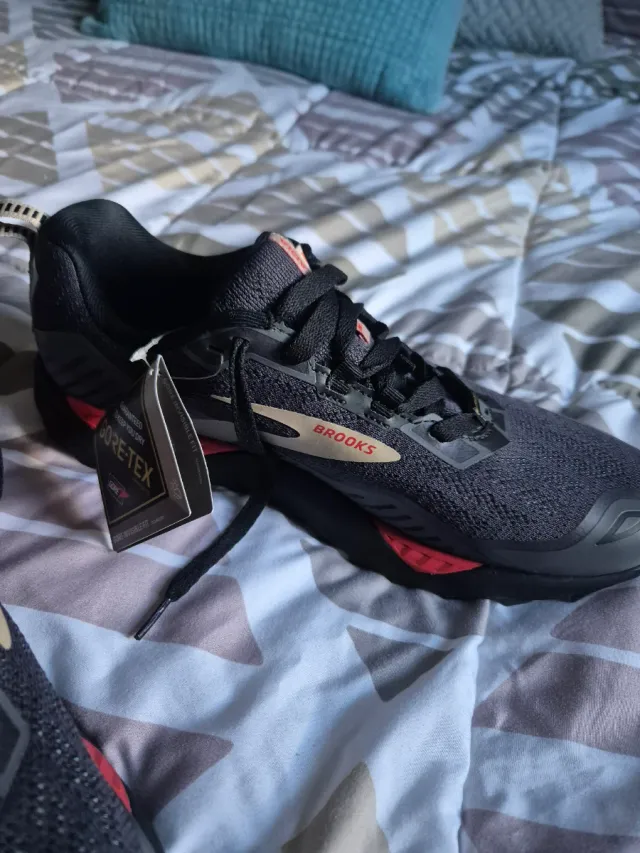 Zapatillas Brooks Cascadia GTX 15