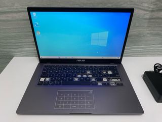 Portátil Asus Ryzen 5