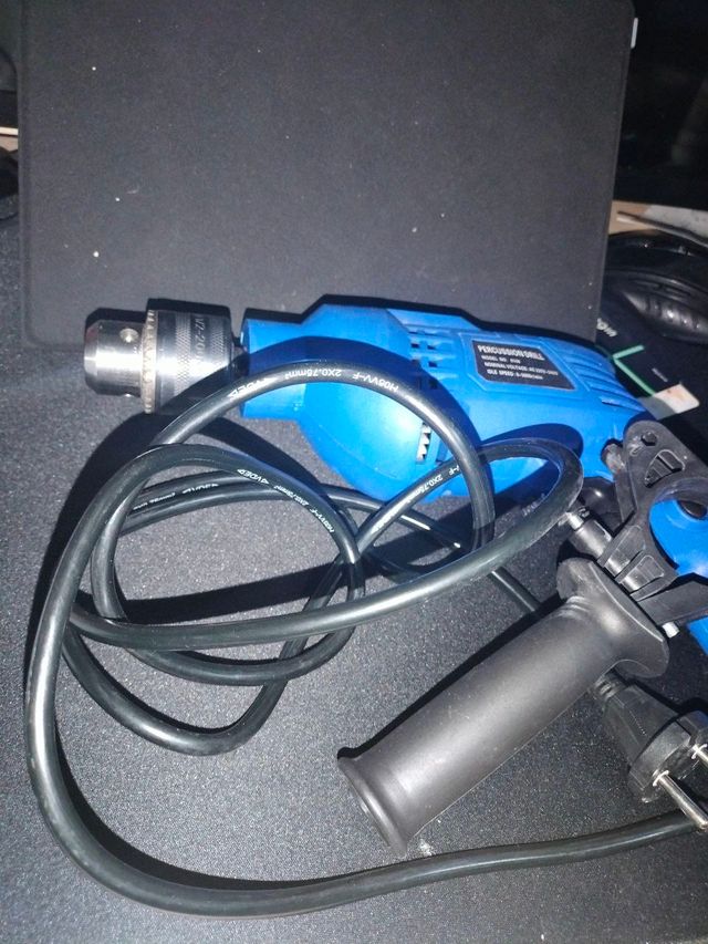 Taladro Percutor Azul