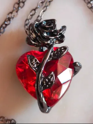 Colgante Corazón con Rosa