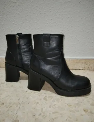 Botas negras de tacón