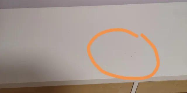 Escritorio IKEA MICKE blanco y madera