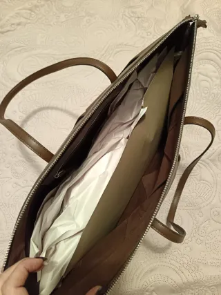 Bolso Zara Marrón, de temporada.