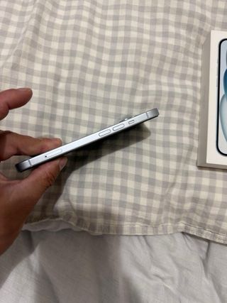 iPhone 15 256GB