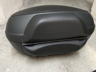 Baúl Shad SH48 + Soporte BMW F900 R