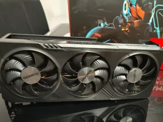 Tarjeta Gráfica Gigabyte RX 7800 XT 16GB