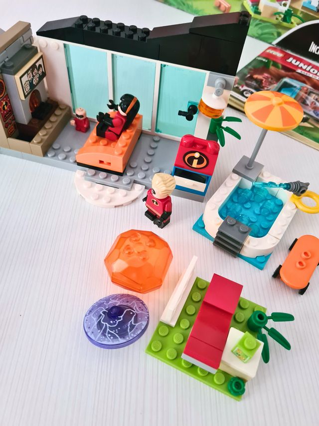 LEGO Juniors Los Increíbles 2 - 10761