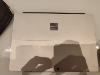 Microsoft Surface Pro 7 + extras