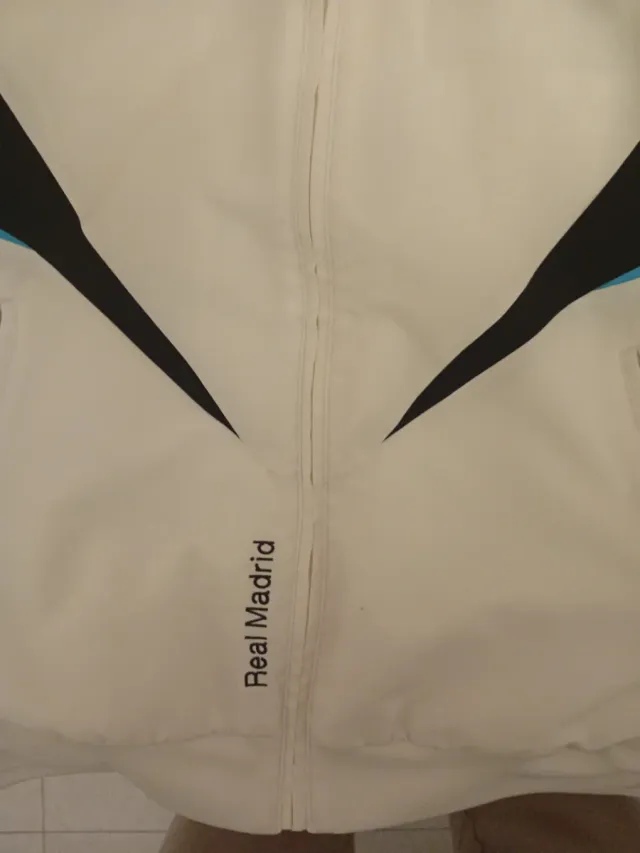 Chaqueta Real Madrid Adidas Talla L