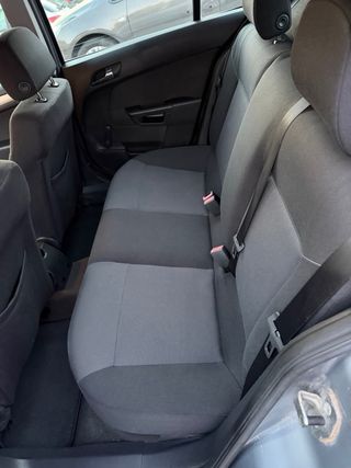 Opel Astra ańo 2008 tlf 662226705