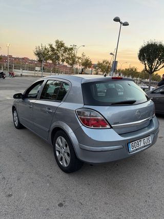 Opel Astra ańo 2008 tlf 662226705