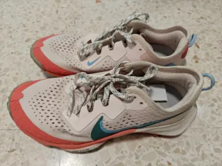 Zapatillas Trail Nike Pink/Teal