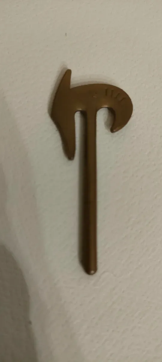 BATTLE BEASTS Nº12. Hacha marrón.