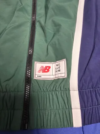 Chaqueta Bomber New Balance Impermeable