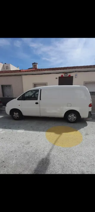 Hyundai H-1 2003
