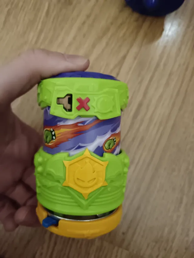 Lote 4 Peonzas Superzings con 3 Lanzadores