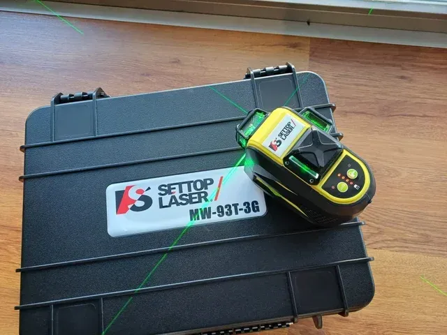 Nivel Láser 3D 360° Líneas Verdes