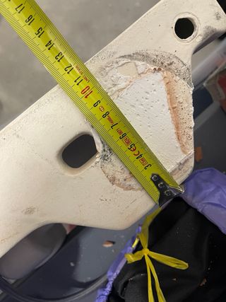 Lavabo Gala nuevo con grifo y sifón.