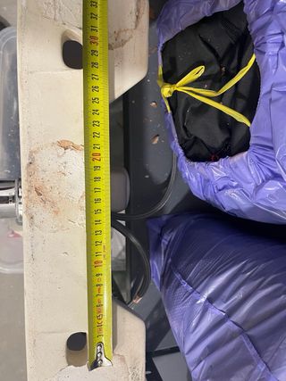 Lavabo Gala nuevo con grifo y sifón.