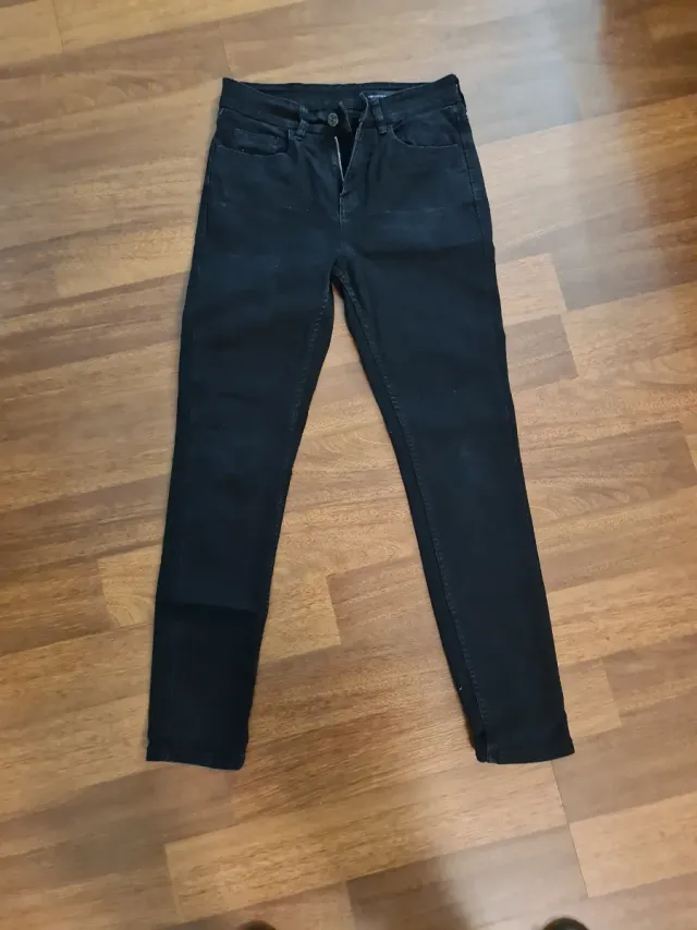 Pantalón tejano negro