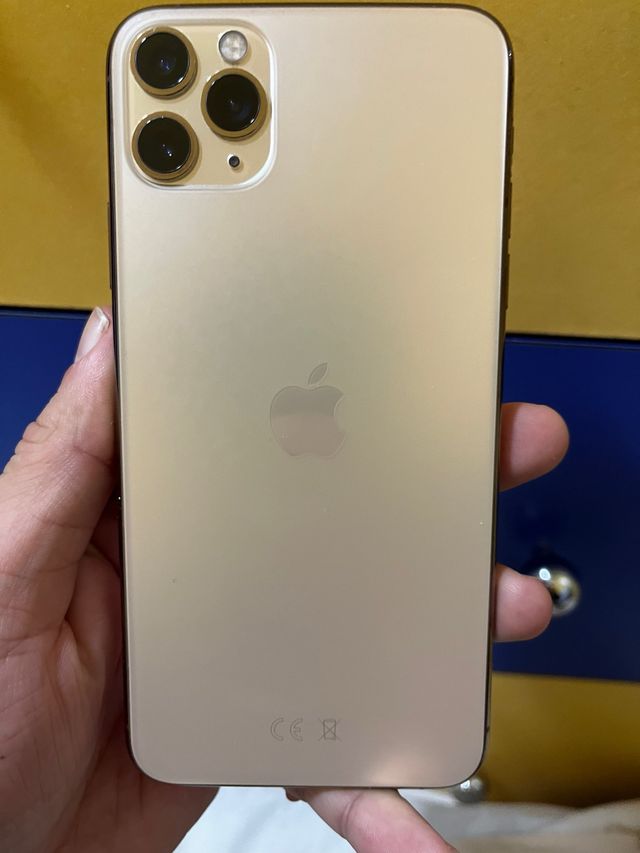 iPhone 11 Pro Max Dorado