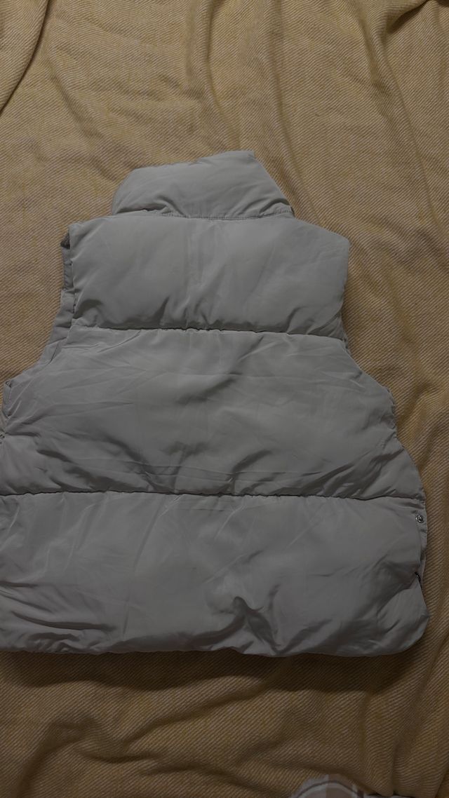 Chaleco Zara gris 8-9 años (130 cm)