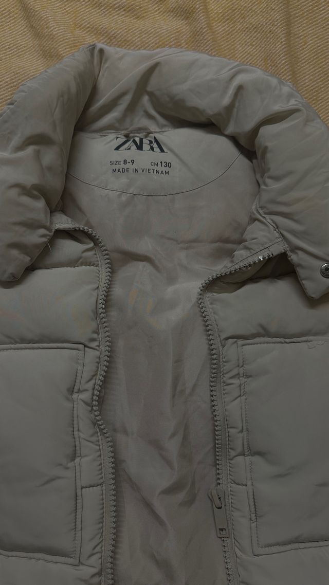 Chaleco Zara gris 8-9 años (130 cm)