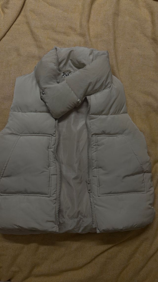 Chaleco Zara gris 8-9 años (130 cm)