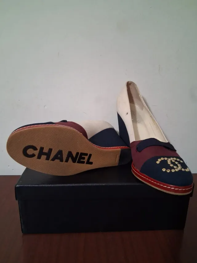 Chanel Cuñas Beige y Azul talla 41.