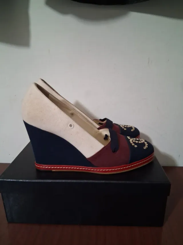 Chanel Cuñas Beige y Azul talla 41.