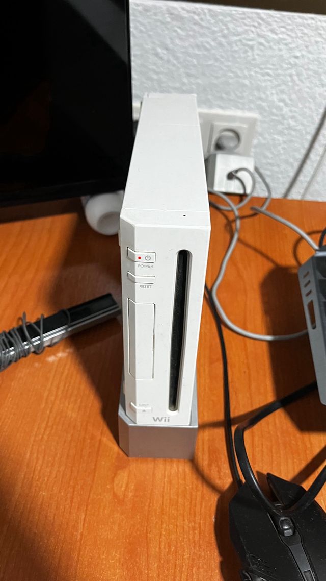 Accesorios Wii: Volante, Raqueta, Palo Golf, beisb