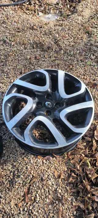 Llantas Renault Captur R17