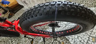 Vendo Bicicleta roja FOREKNOW , mas infoo al whats