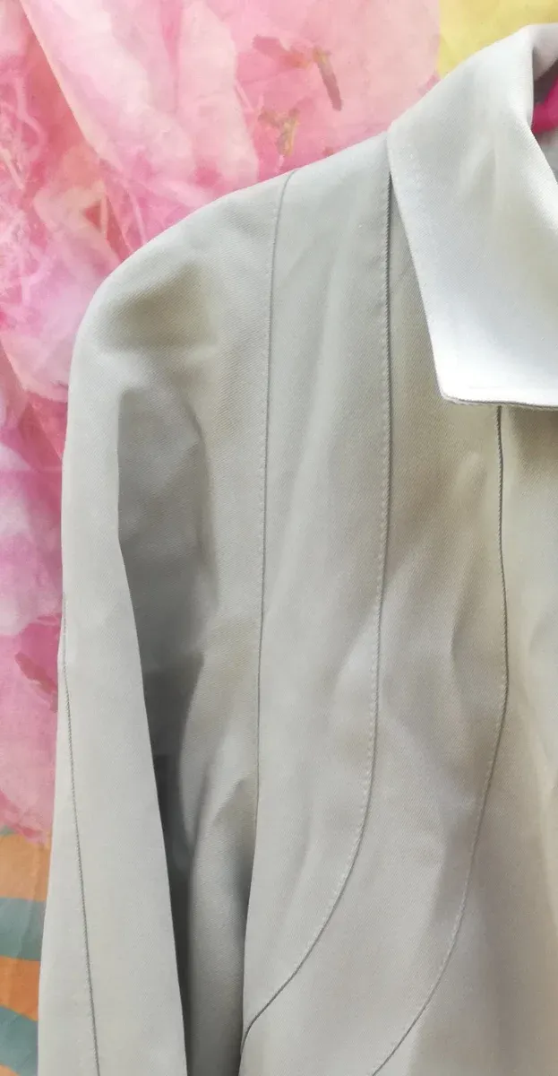 ABRIGO GABARDINA BEIGE CLARO CON BORREGUITO BLANCO