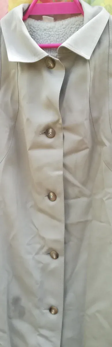 ABRIGO GABARDINA BEIGE CLARO CON BORREGUITO BLANCO