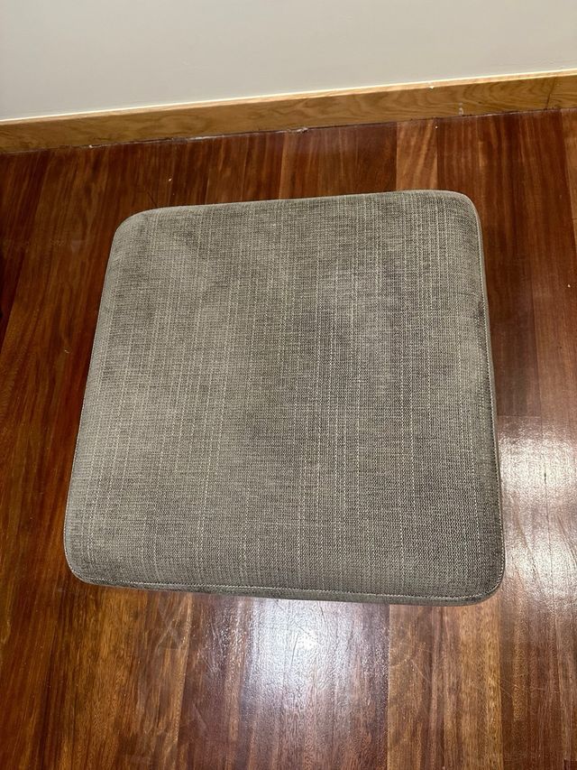 Puff tapizado tela y madera