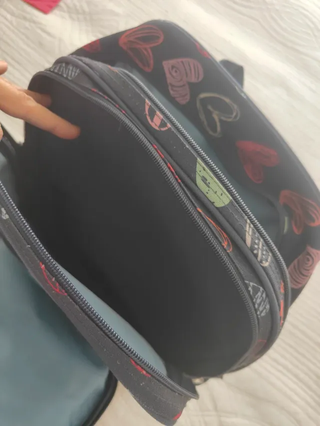 Mochila con estampado de corazones