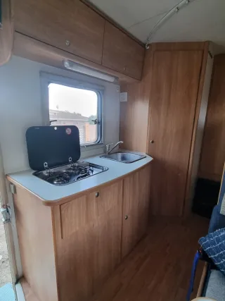 Autocaravana Ford Transit-2011